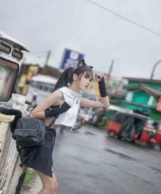 美女脱内衣露出奶头摸摸在线_超清在线视频播放